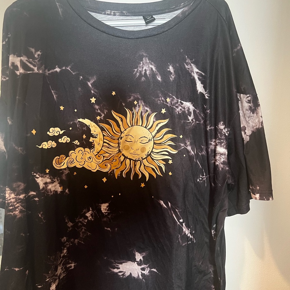 TShirtDress_SunNMoon_BlackMarble